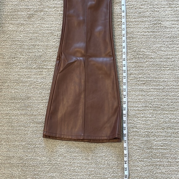 7 for all mankind faux leather pants - Picture 5 of 9